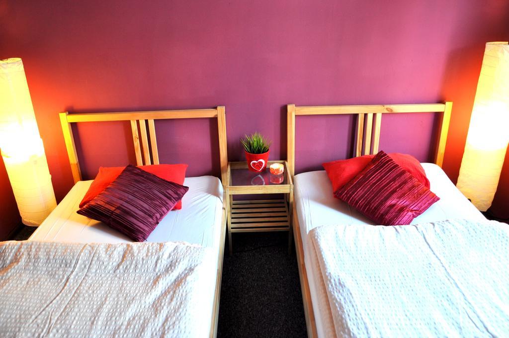Hostel Awangarda Poznan Room photo