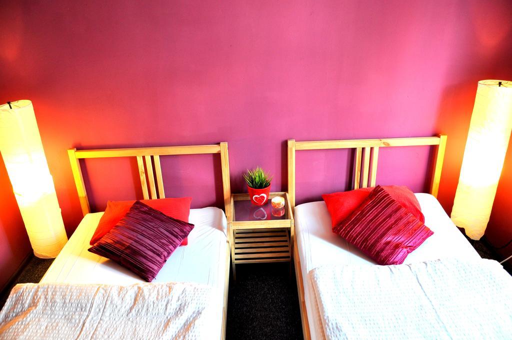 Hostel Awangarda Poznan Room photo