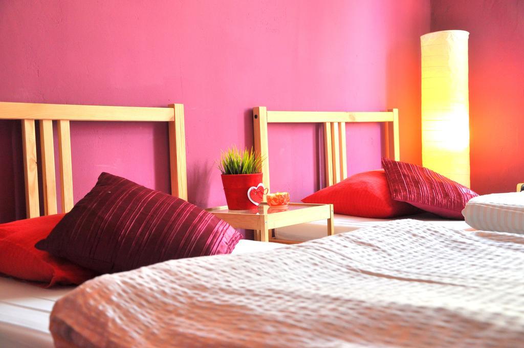 Hostel Awangarda Poznan Room photo
