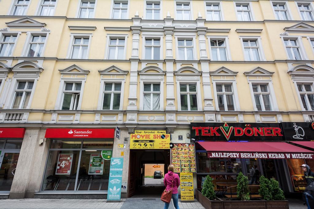 Hostel Awangarda Poznan Exterior photo