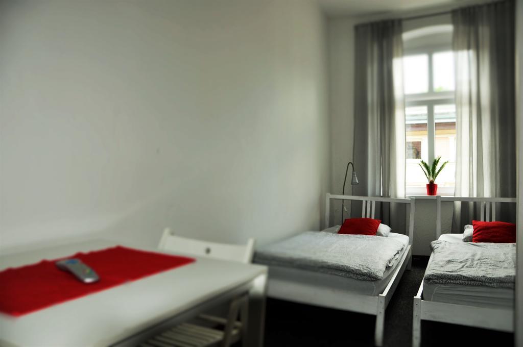Hostel Awangarda Poznan Exterior photo